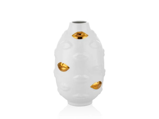 Vase with lips